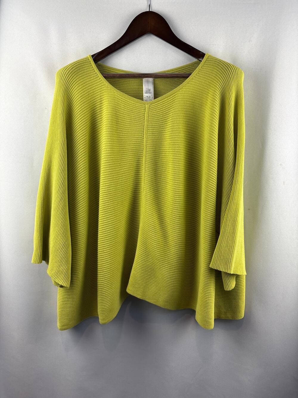 Women’s Marla Wynne Size 1X Avocado Green Sweater